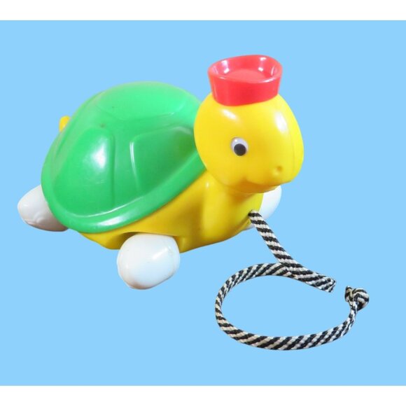 Vintage 1980 Blue Box Pull-Along Turtle Toy with Red Sailor's Hat - Picture 1 of 5